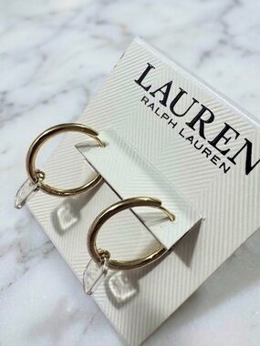 Lauren Ralph Lauren
Two-Tone Drop Hoop Earrings